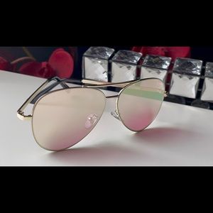 Beautiful pinkish lens sunglasses